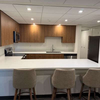 A dine-in kitchen with sink, microwave, refrigerator, and stove are available to seniors living in Ashland University Amstutz Hall.